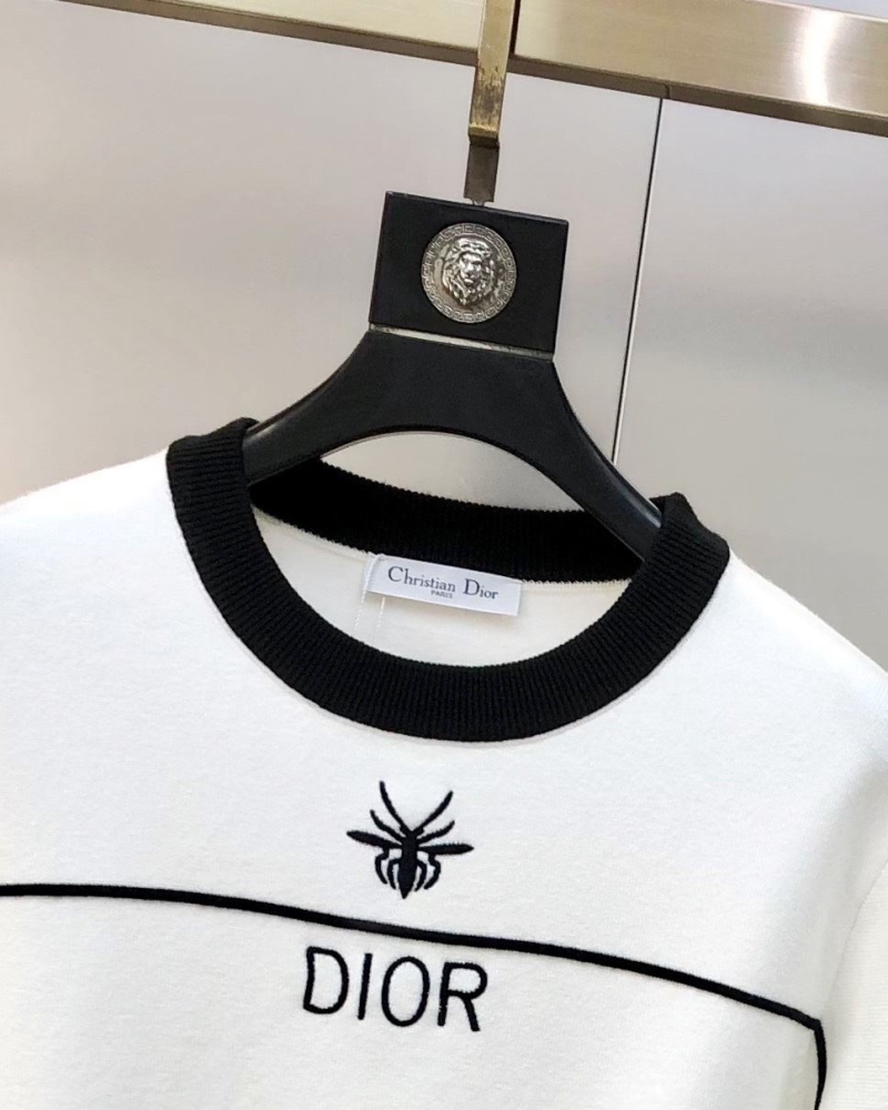 chr1st1an D10r sweaters